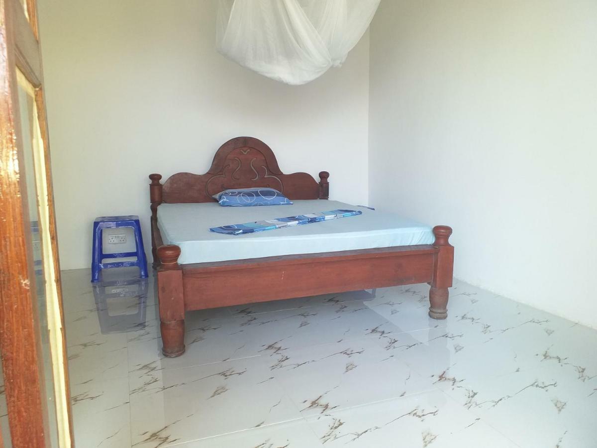 Malik Villa-Matemwe Bnb And Restaurant Экстерьер фото