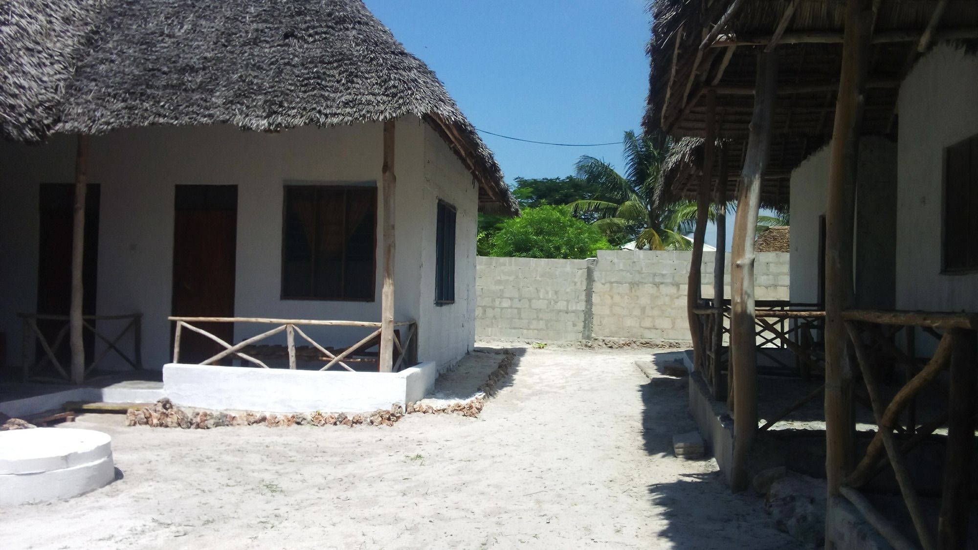Malik Villa-Matemwe Bnb And Restaurant Экстерьер фото
