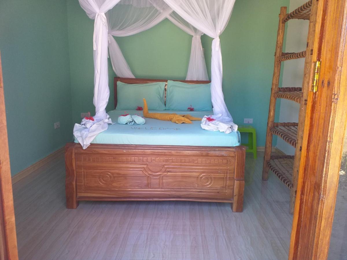 Malik Villa-Matemwe Bnb And Restaurant Экстерьер фото
